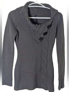RAZZLE DAZZLE Grey Side-Button Cable Knit Sweater | XS